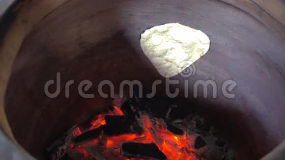 烤蒜印度菜视频的预览图