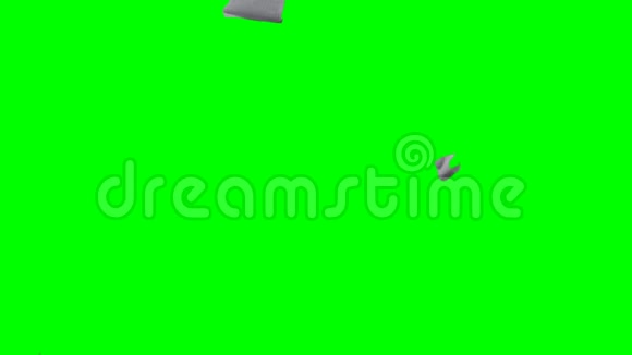 关闭纸张在风中飞扬的色度键绿色屏幕哑光视频的预览图