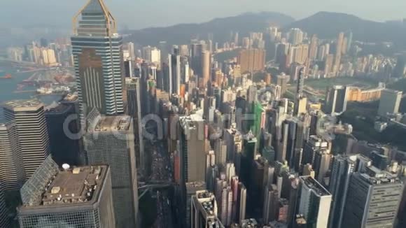 鸟瞰香港美丽的岛景视频的预览图