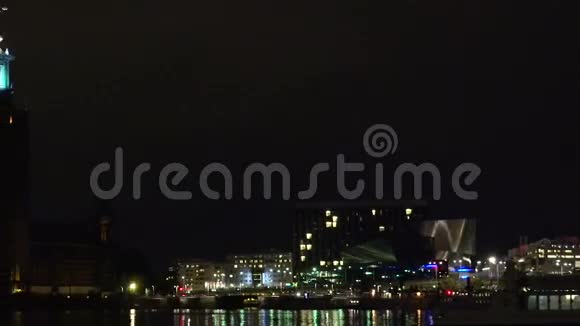 斯德哥尔摩市政厅瑞典夜晚灯光视频的预览图