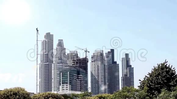 布宜诺斯艾利斯正在建造摩天大楼视频的预览图
