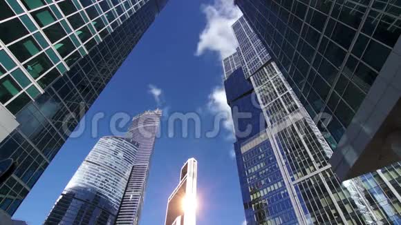 摩天大楼未来主义商业中心时间流逝视频的预览图