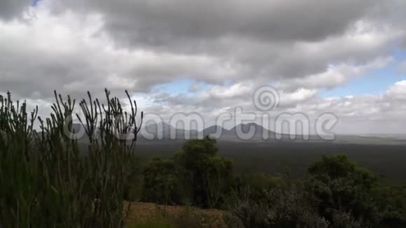 西澳大利亚斯特林山脉风景区的平底锅视频的预览图