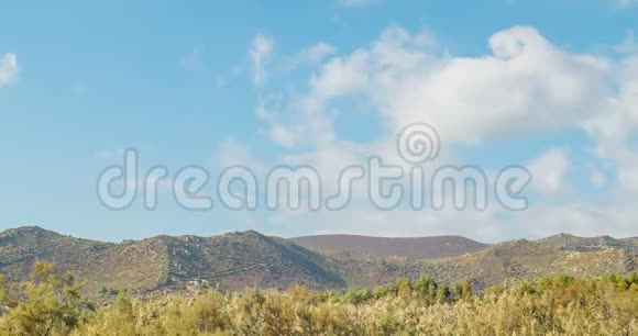 撒丁岛温暖的群山时间推移视频的预览图