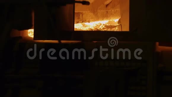 玻璃熔炼炉内景视频的预览图