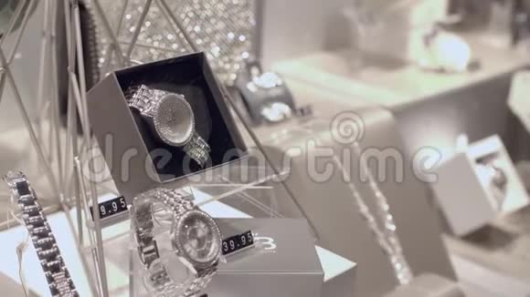 珠宝商店橱窗视频的预览图
