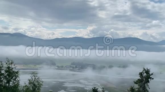 阴天和雾天视频的预览图