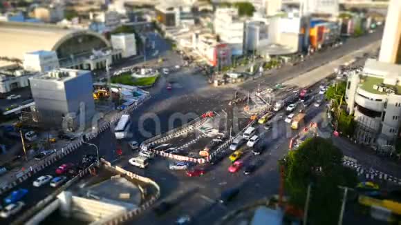 曼谷火车站附近公路的高景视频的预览图