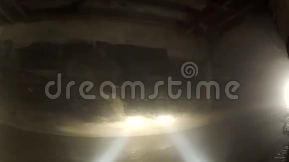 卡尔卡路里岩矿地下隧道视频的预览图