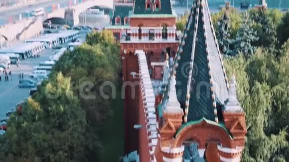 克里姆林宫红砖墙美丽的莫斯科全景视频的预览图