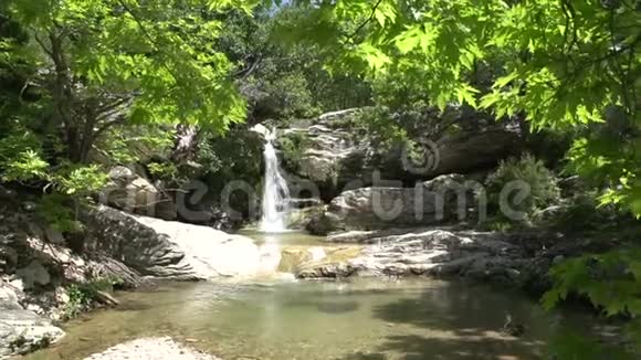 来自马里瀑布的潘希腊塔索斯视频的预览图