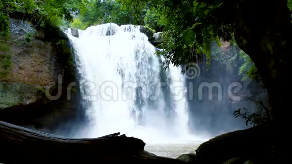 泰国的大瀑布视频的预览图