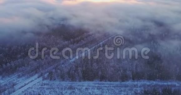 冬季景观的空中景观视频的预览图