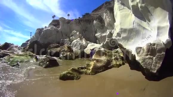 加州皮斯莫海滩白崖视频的预览图