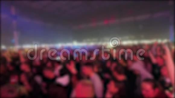 在音乐会上匿名的人群视频的预览图