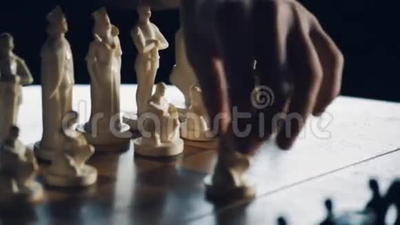 棋类游戏特写课程视频的预览图