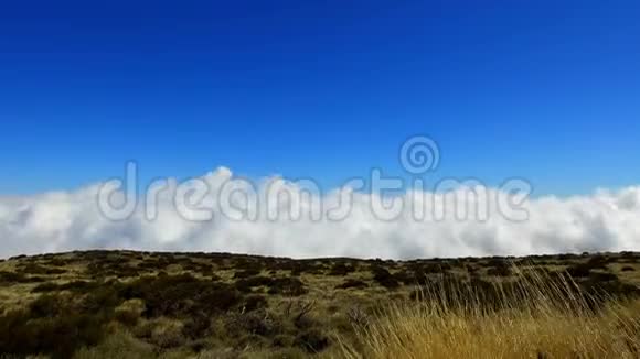 特内里费泰德国家公园云层的时间推移视频的预览图