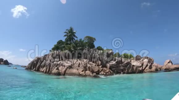 斯诺克尔圣皮埃尔岛的海景视频的预览图