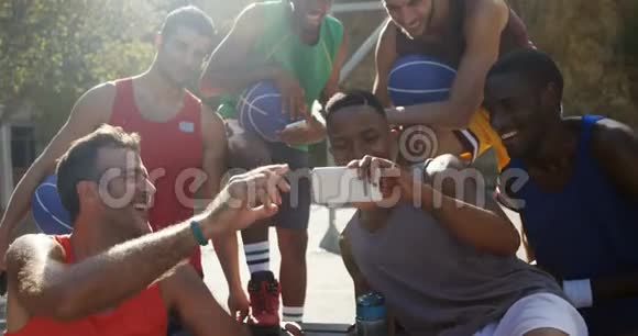 篮球运动员自拍视频的预览图