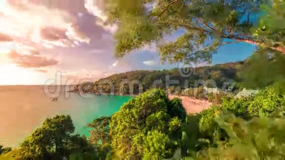泰国普吉岛小美丽热带海滩的时间推移2016年1月视频的预览图