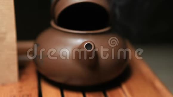 烫中国茶壶竹台无人视频的预览图