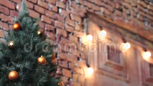 带玩具的圣诞树照明门背景视频的预览图