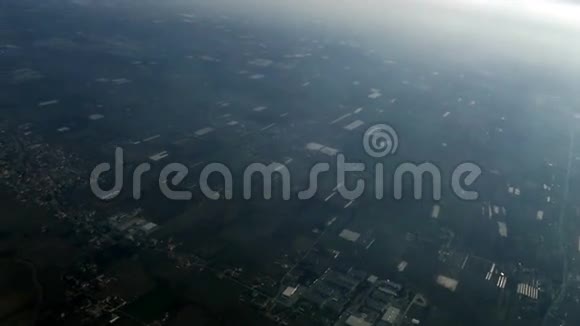 从飞机起飞后的视野视频的预览图