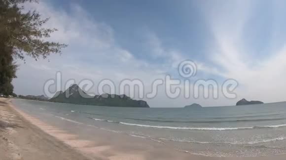 热带的白色沙滩视频的预览图