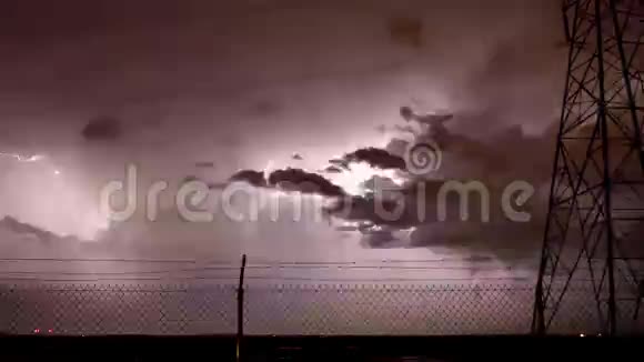 强大的闪电风暴时间流逝视频的预览图
