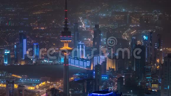 科威特城解放塔的顶景在夜间照明科威特中东视频的预览图