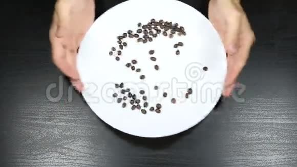 收集微笑的咖啡豆视频的预览图