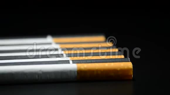 香烟在旋转视频的预览图