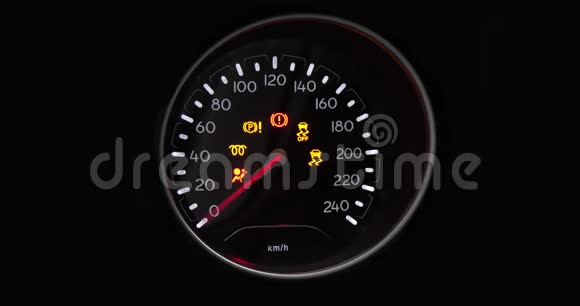 汽车速度计安全标志燃油等级慢速运动视频的预览图