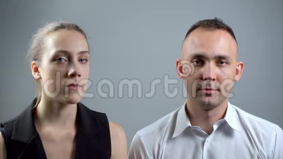 离婚时夫妻的录像视频的预览图