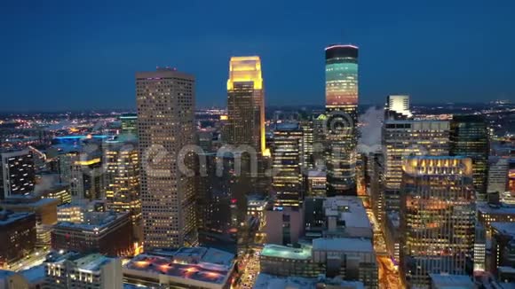 明尼阿波利斯夜景视频的预览图