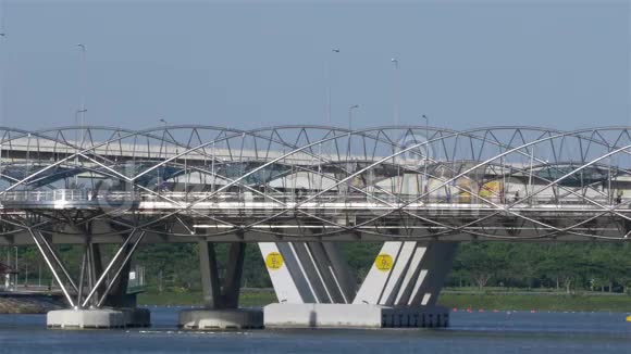 新加坡的螺旋桥视频的预览图