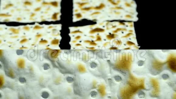 犹太人的无酵面包放在餐桌上视频的预览图