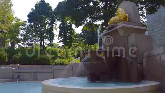 圣约瑟夫喷泉皇家山歌剧院视频的预览图