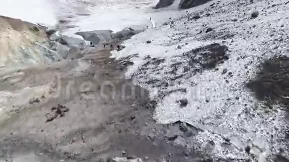 冰岛自然景观无人机视频地热Krysuvik在雷克雅内斯半岛视频的预览图