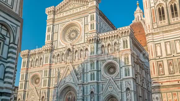 意大利佛罗伦萨大教堂Duomo就是圣母玛利亚教堂的正面视频的预览图