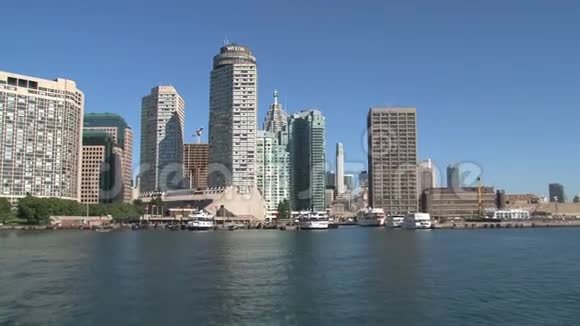 渡轮离开加拿大多伦多市中心视频的预览图