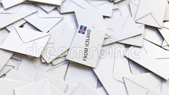 信封与冰岛文本在一堆其他信封上国际邮件相关概念三维动画视频的预览图