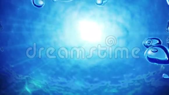 美丽的水下阳光和泡沫上升高清1080视频的预览图