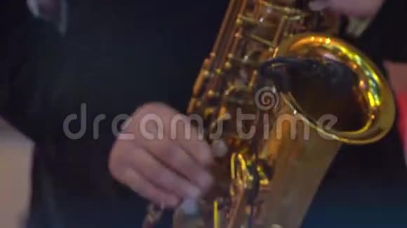 萨克斯管古典乐器视频的预览图