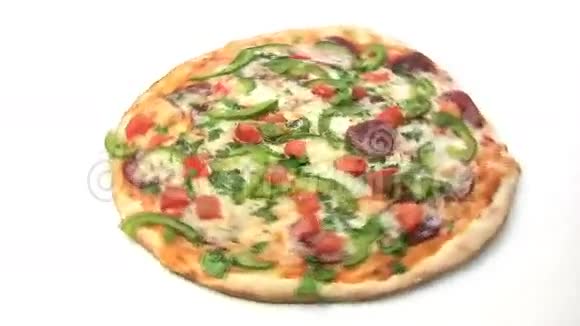 带意大利香肠的披萨视频的预览图