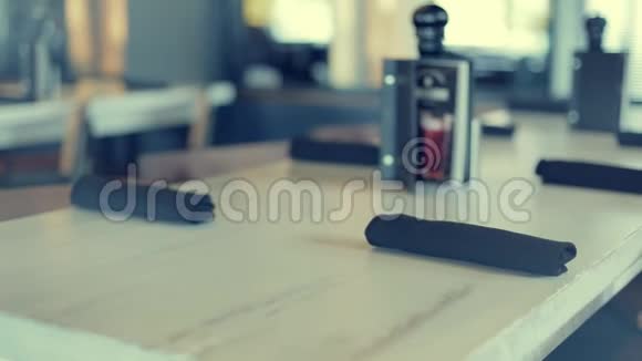 餐厅咖啡厅装饰的桌子视频的预览图
