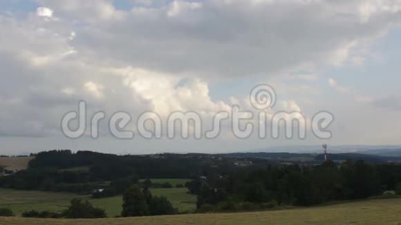 捷克风景的云时程视频的预览图