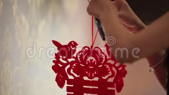 带有中国符号的装饰房视频的预览图