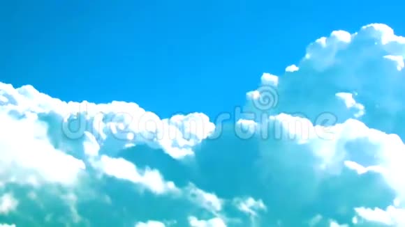 云团积云带蓝天的时间流逝视频的预览图