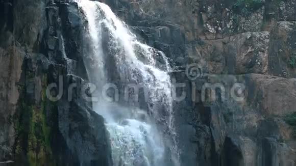 海乌纳洛克瀑布的视频视频的预览图